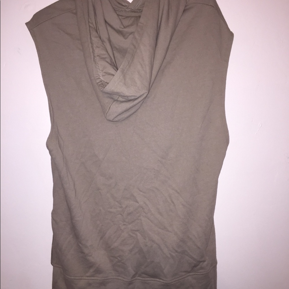 Forever 21 tan sleeveless hoodie
